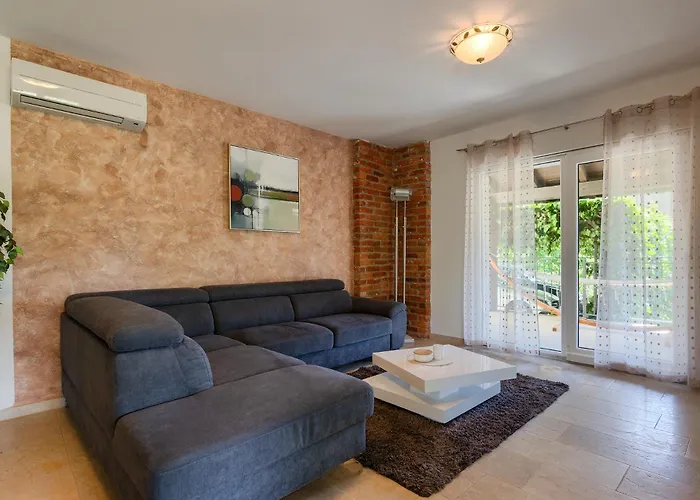 Angeli Villa
